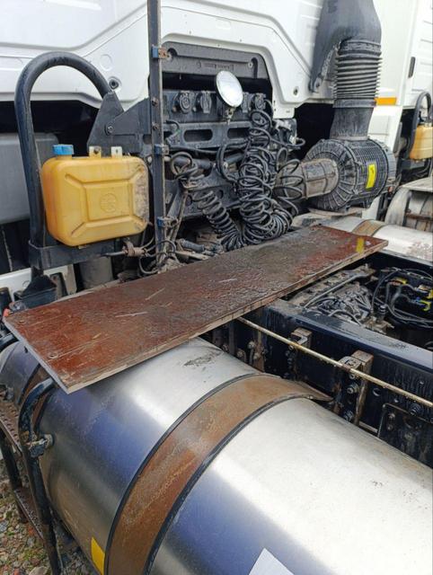 Седельный тягач КАМАЗ 5490-80802-90(5P) (СПГ) 2021 г. - фото 2